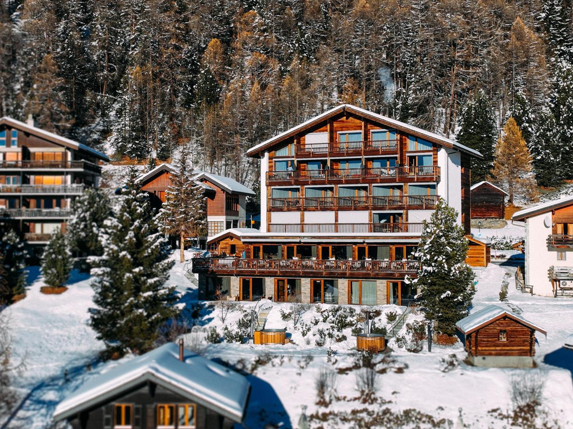 Chandolin Boutique Hotel Exterior photo